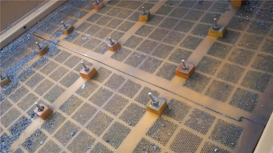 聚氨酯脫（tuō）水（shuǐ）篩網安（ān）裝工程案例