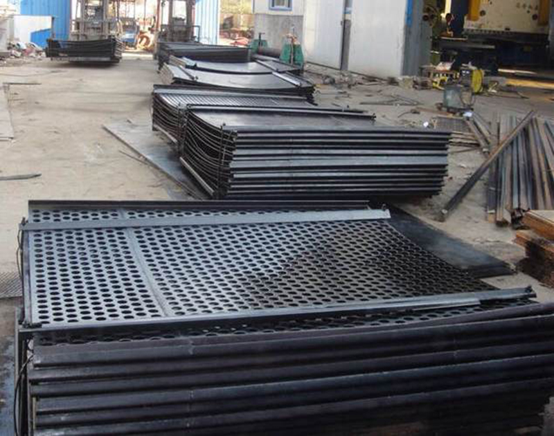 鋼（gāng）板篩（shāi）網 帶鉤.jpg