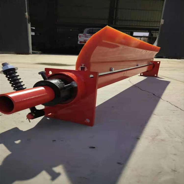 15-52-04-13-484336.jpg 15-52-04-13-484336.jpg