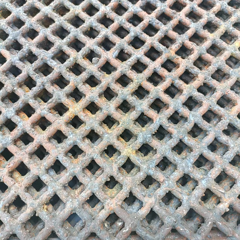 锰钢焊接热处理筛网(wǎng),使用过程中如何判断筛(shāi)网是否(fǒu)需要(yào)更换?