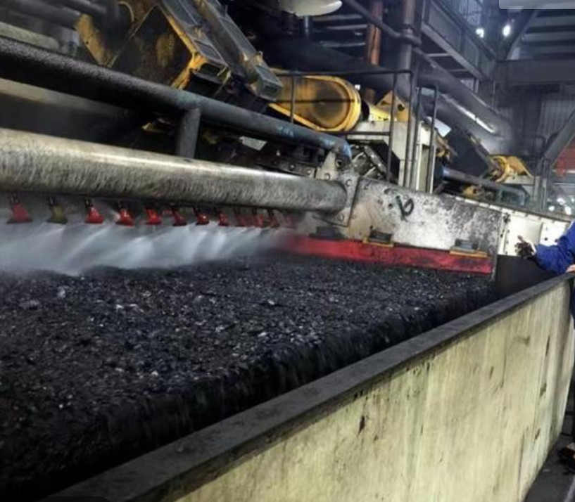 2025-11-10_063418.jpg 2025-11-10_063418.jpg