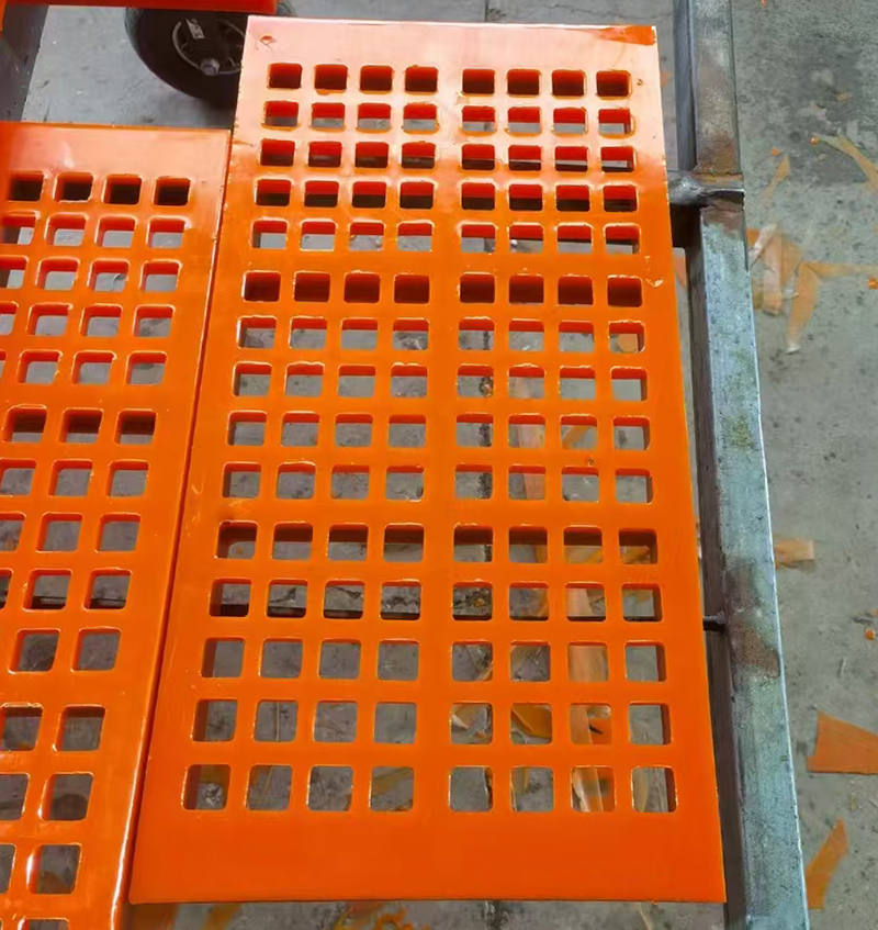 聚胺酯礦篩板1.jpg 聚(jù)胺酯礦篩板1.jpg